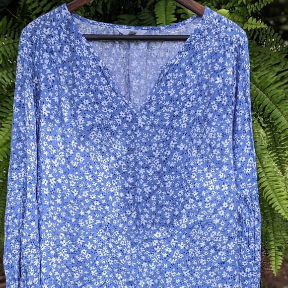 NWT Time and Tru Bohemian Split neck women's blouse - Picture 2 of 5